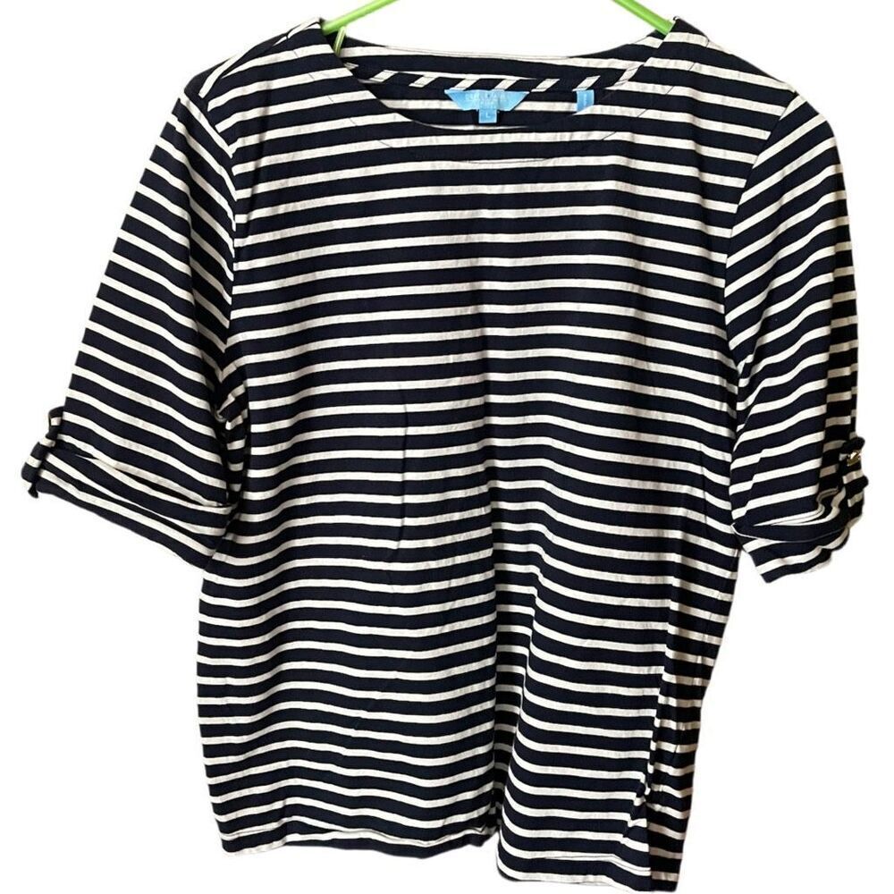 Draper James RSVP size L navy striped Nautical themed top.
